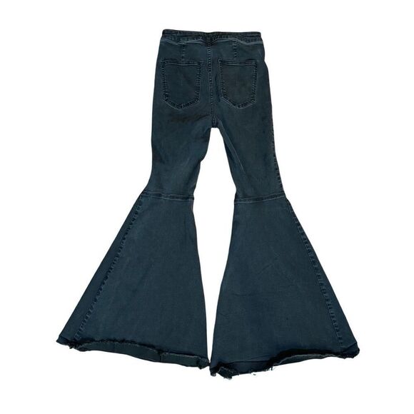 Free People We The Free Just Float On Flare Black Jeans Sz 26 short - Picture 3 of 10